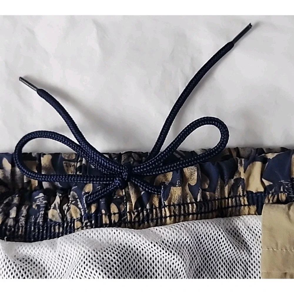Vintage Nautica Men's Large Swim Trunks Dark Blue & Tan Hawaiian Print Nylon EUC